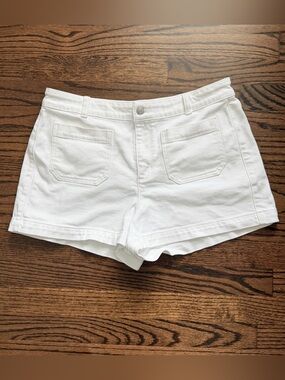 J Crew White Women's Front Pocket Shorts - size 8